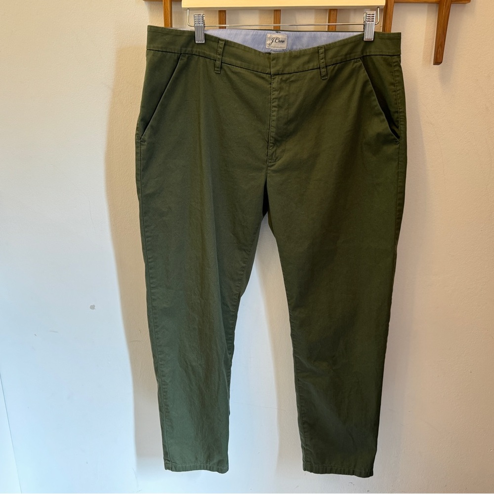 J. Crew Slim Boyfriend Chino, Olive green, size 12, mid-rise